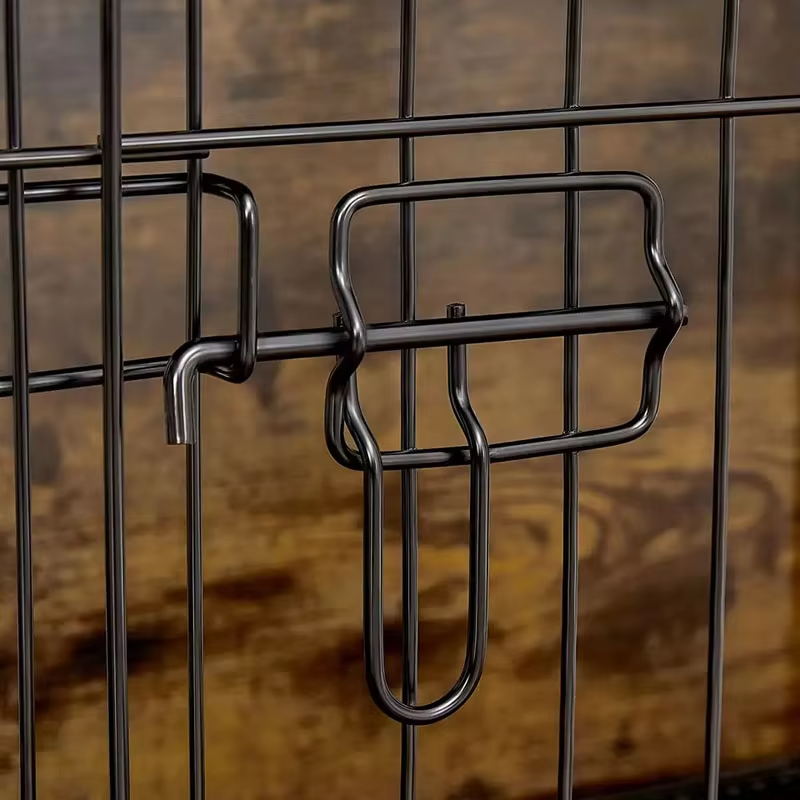 Rustikálny hnedý vnútorný drevený nábytok v štýle psie klietky Rustikálny hnedý vnútorný drevený nábytok v štýle psie klietky