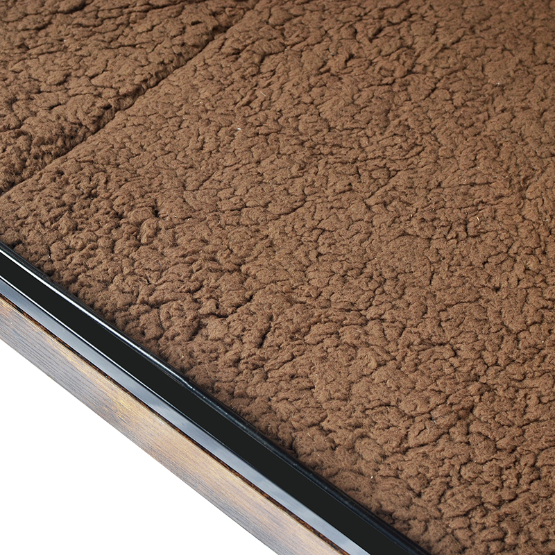 Klietka pre psie v štýle vnútorného dreveného nábytku s vankúšom a kolesami Klietka pre psie v štýle vnútorného dreveného nábytku s vankúšom a kolesami