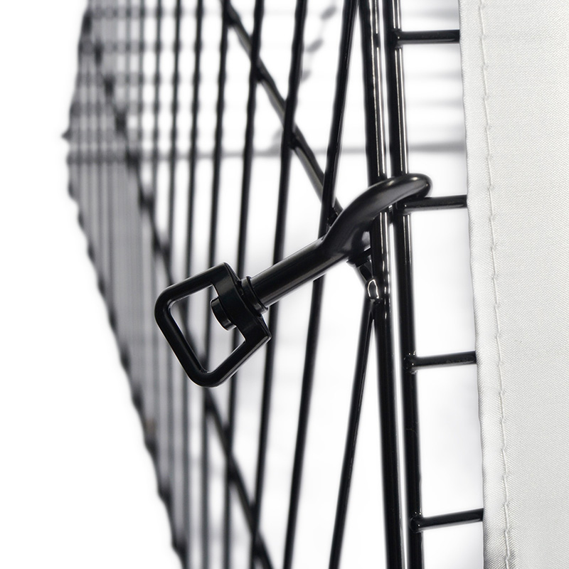 Vonkajší beh s veľkým kačicovým kuracím mäsom Cage na dvore Vonkajší beh s veľkým kačicovým kuracím mäsom Cage na dvore