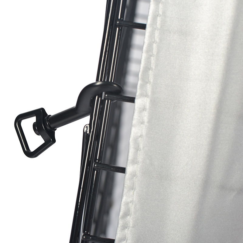 Vonkajší beh s veľkým kačicovým kuracím mäsom Cage na dvore Vonkajší beh s veľkým kačicovým kuracím mäsom Cage na dvore