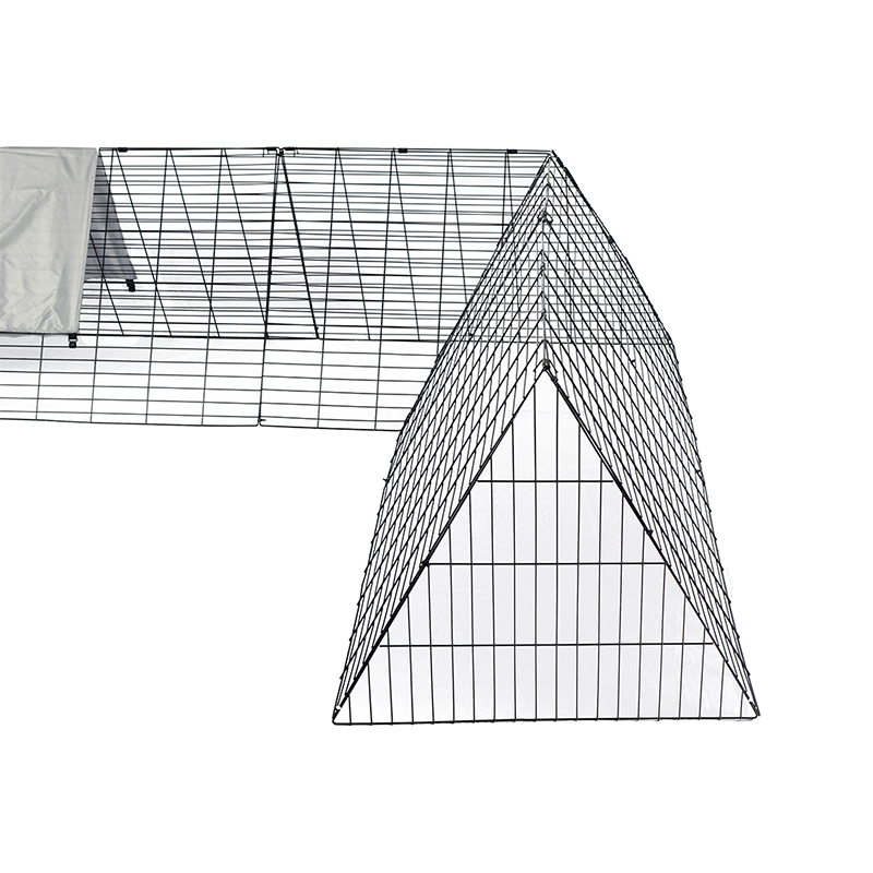 Vonkajší beh s veľkým kačicovým kuracím mäsom Cage na dvore Vonkajší beh s veľkým kačicovým kuracím mäsom Cage na dvore